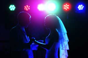 Hire a Phoenix Arizona Professional Wedding DJ for your special event